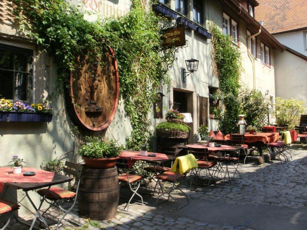 Hotel Altfraenkische Weinstube Rothenburg ob der Tauber Exterior foto